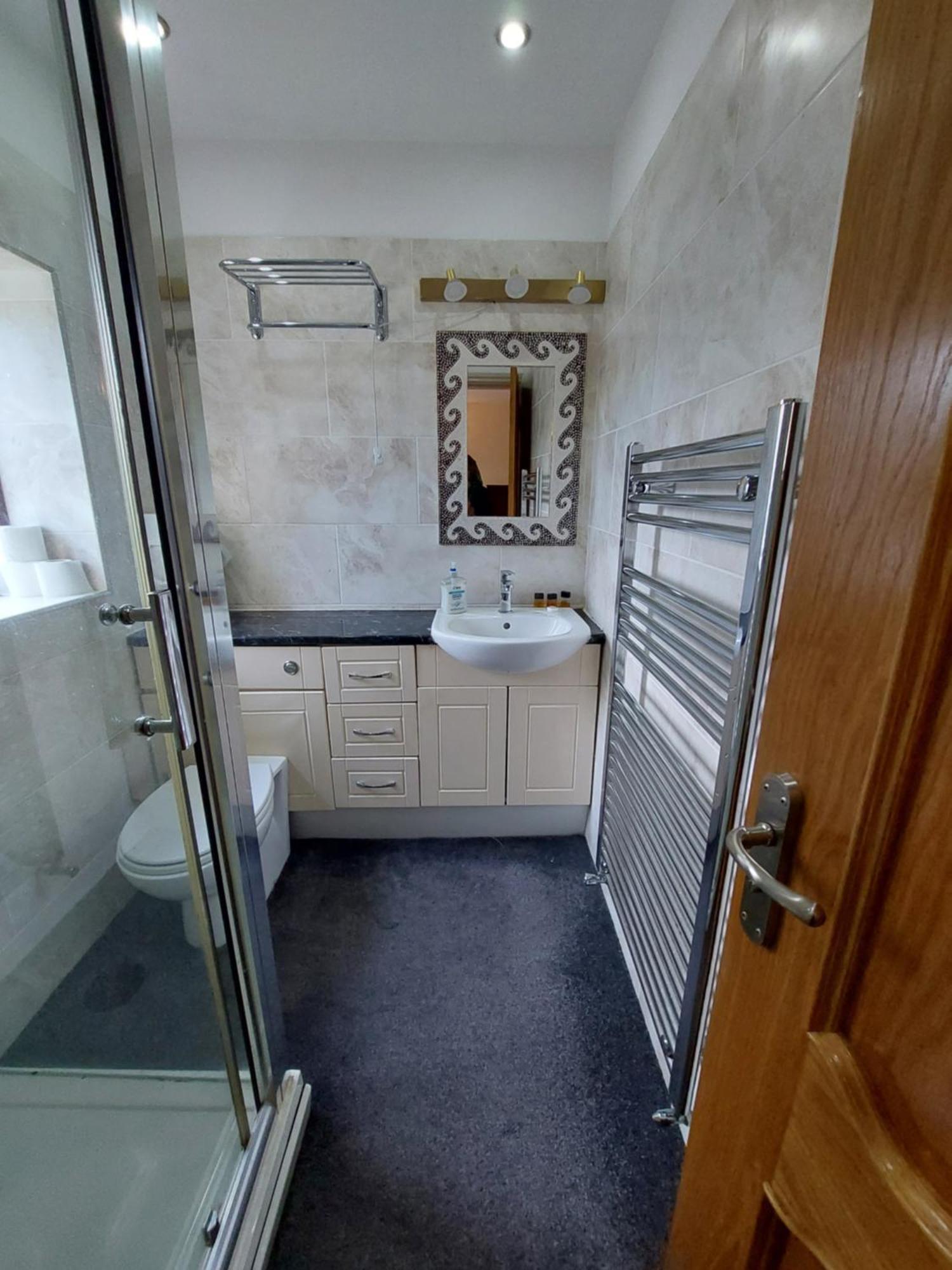 Dobcross Close Apartment Manchester Ngoại thất bức ảnh