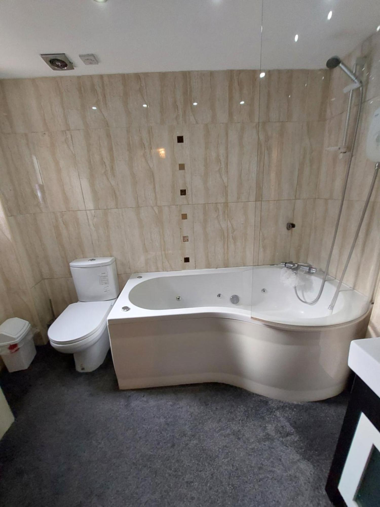 Dobcross Close Apartment Manchester Ngoại thất bức ảnh